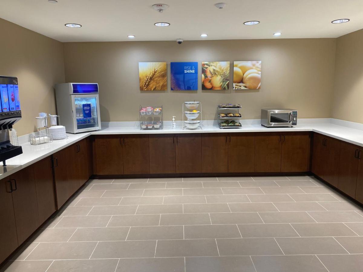 Comfort Suites Midland West Экстерьер фото