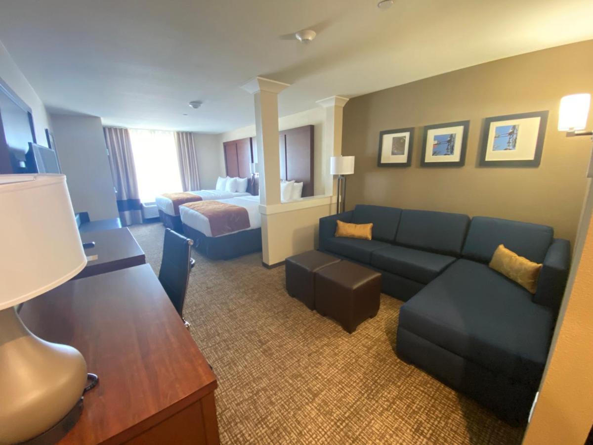 Comfort Suites Midland West Экстерьер фото