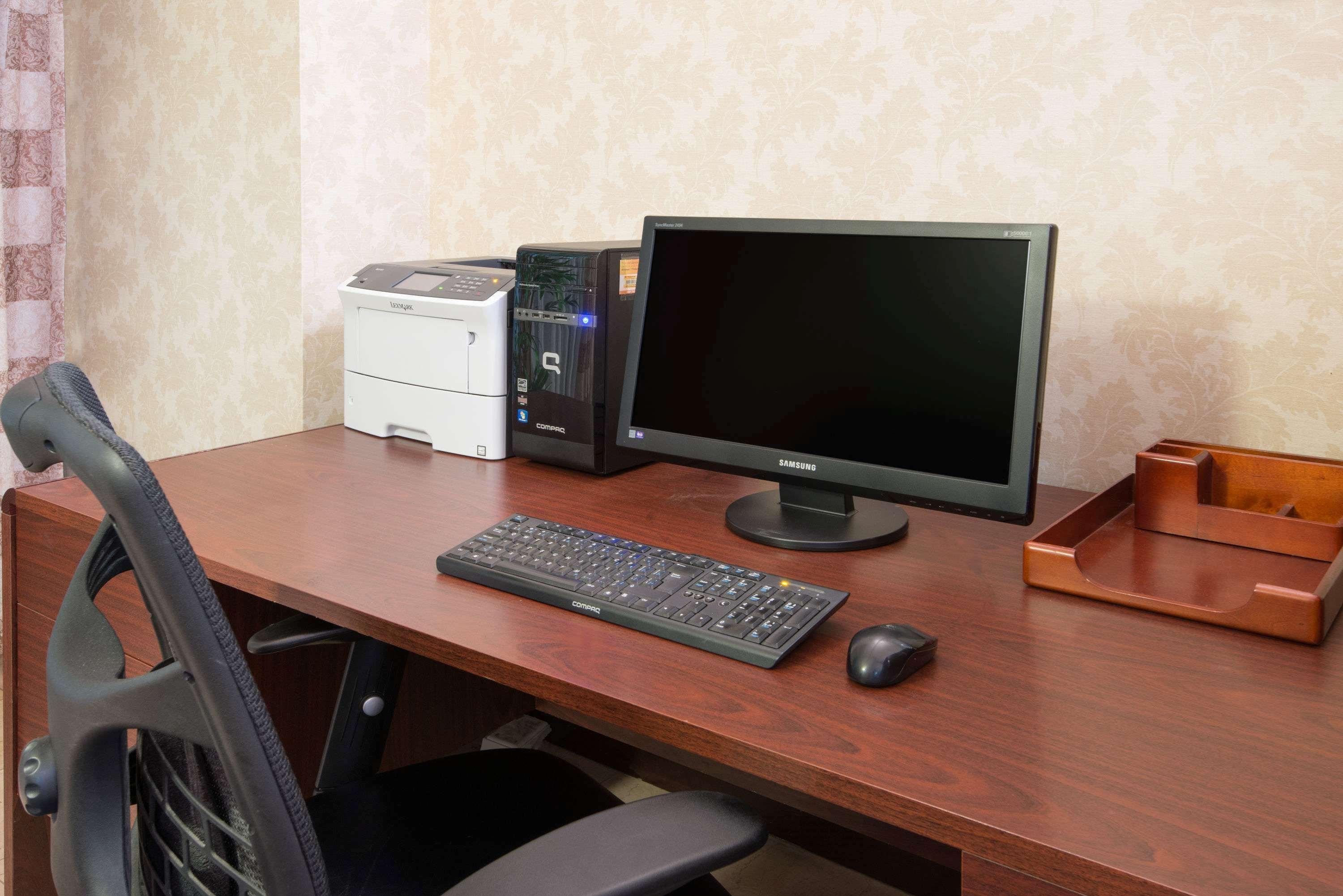 Comfort Suites Midland West Экстерьер фото