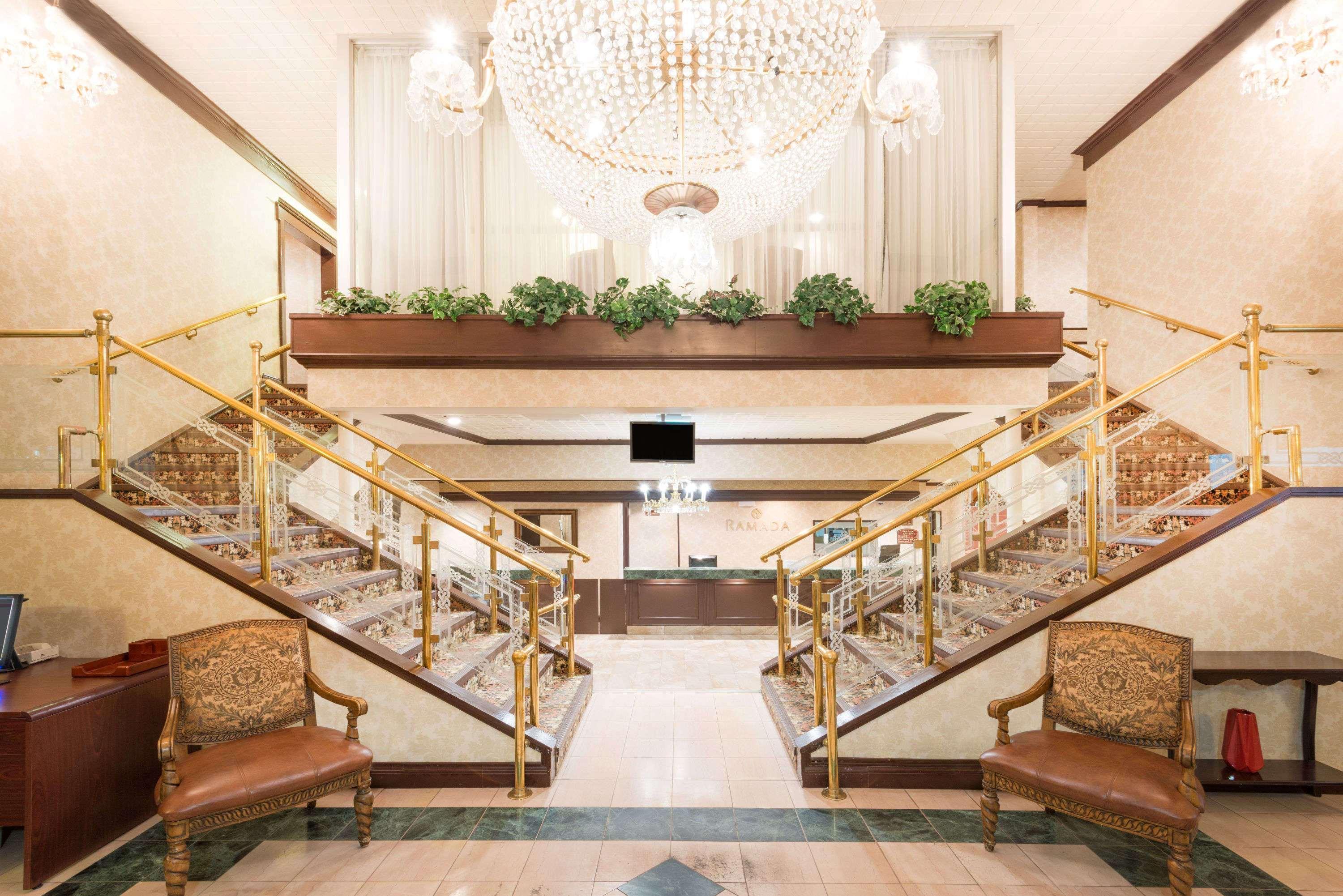 Comfort Suites Midland West Экстерьер фото